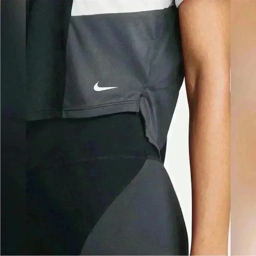 Retro Nike Dri-FIT One Color-Block Short-Sleeve Training Crop Top - medium run